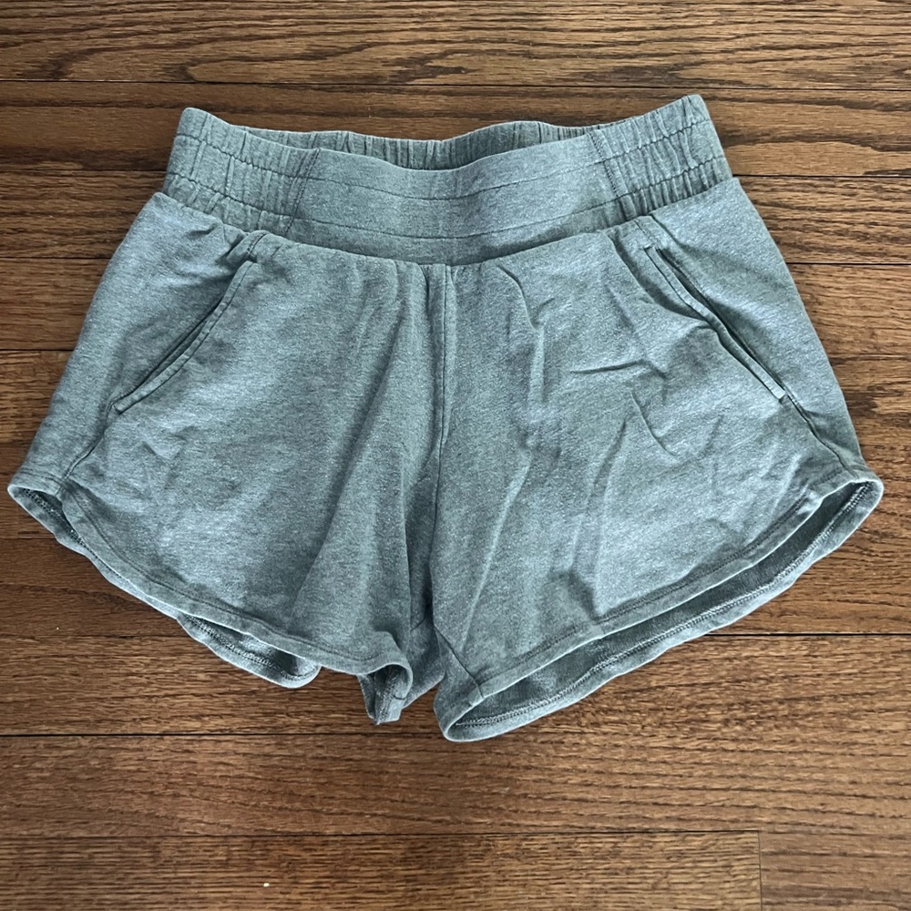Gray Women's Shorts all in motion XS